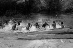 Art of water drumming of the Baka - 1